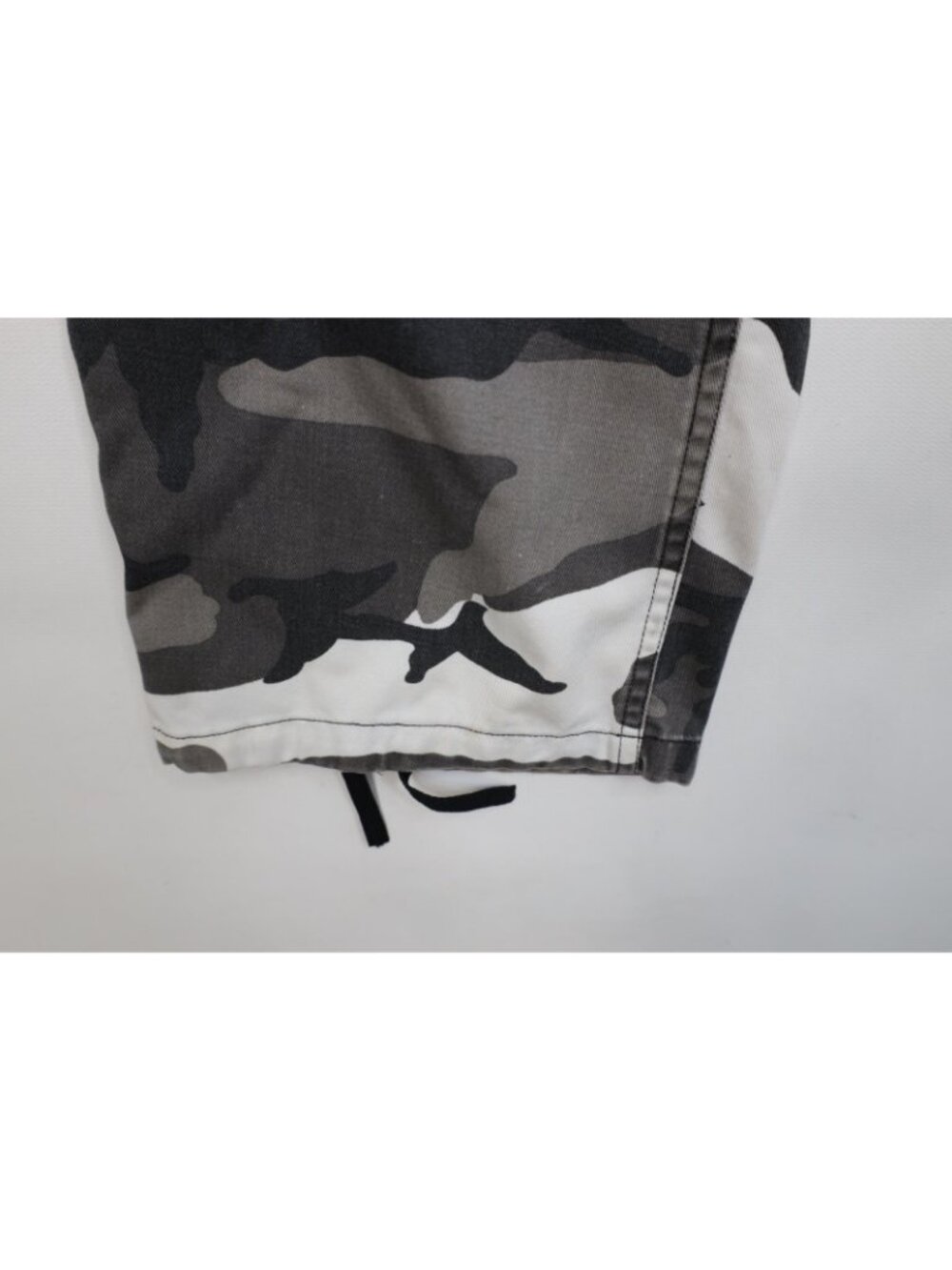 Vtg Rothco Mens Small Long Distressed BDU Camouflage Military Cargo Pants USA - Picture 5 of 16